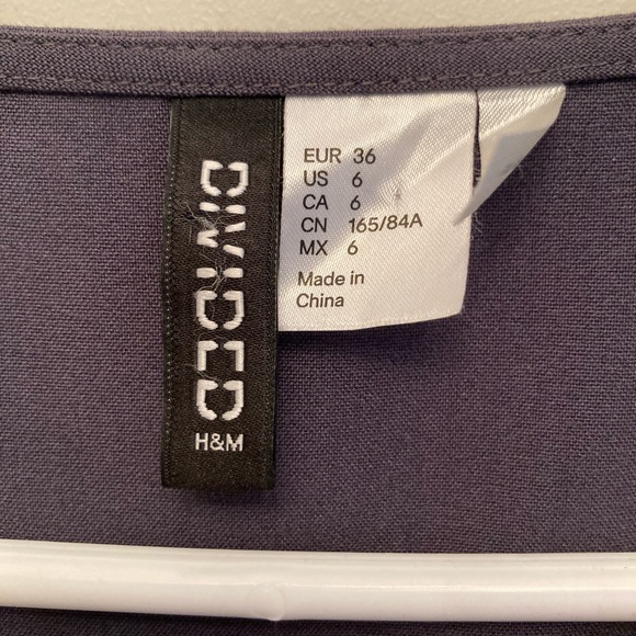 H&M mini dress with cutouts - Picture 3 of 4